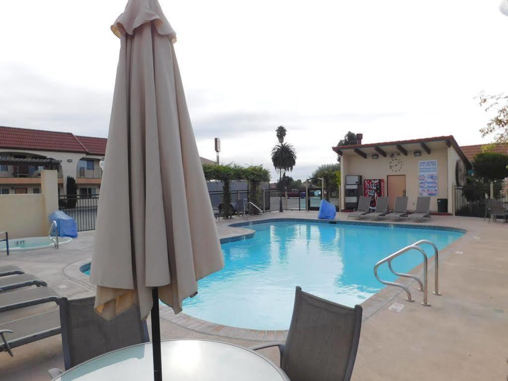 Laurel Inn & Conference Center Salinas Ngoại thất bức ảnh