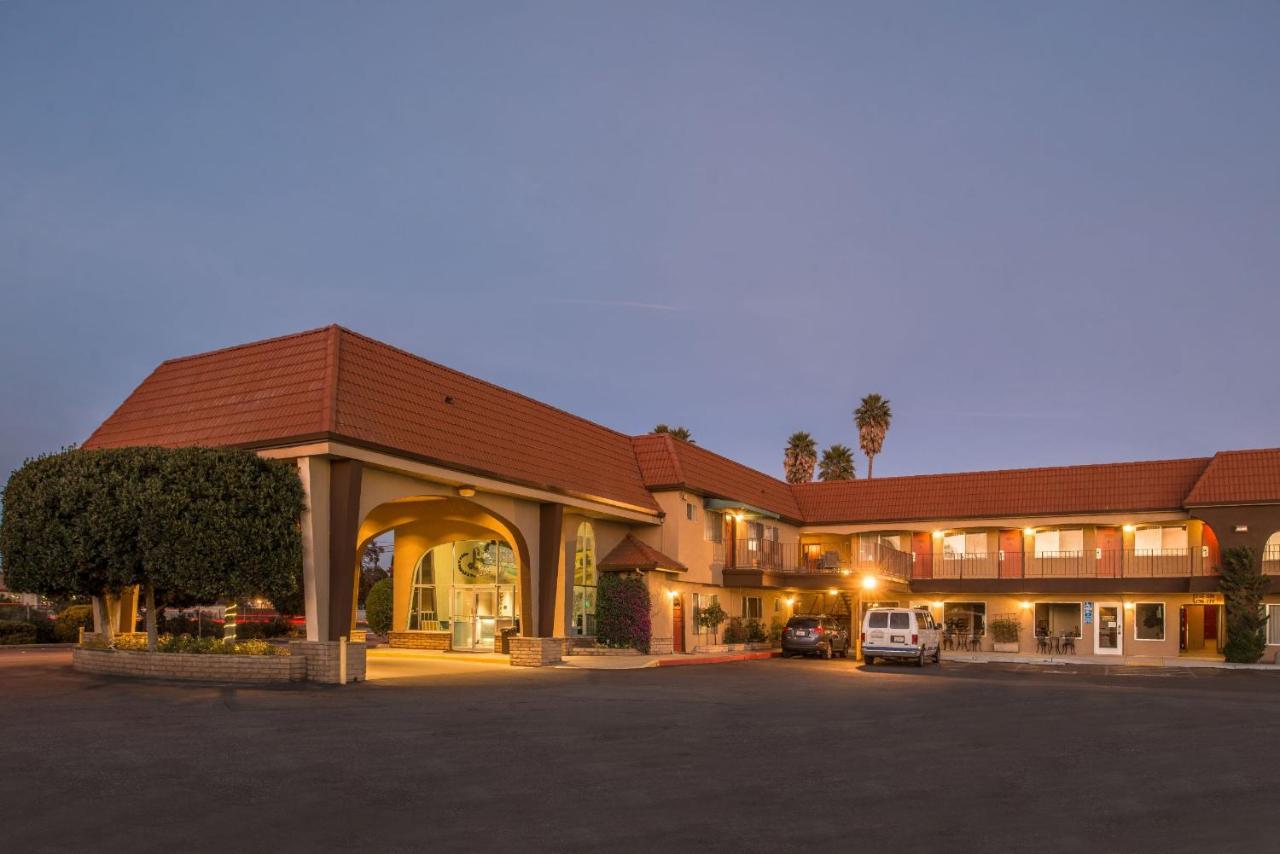 Laurel Inn & Conference Center Salinas Ngoại thất bức ảnh